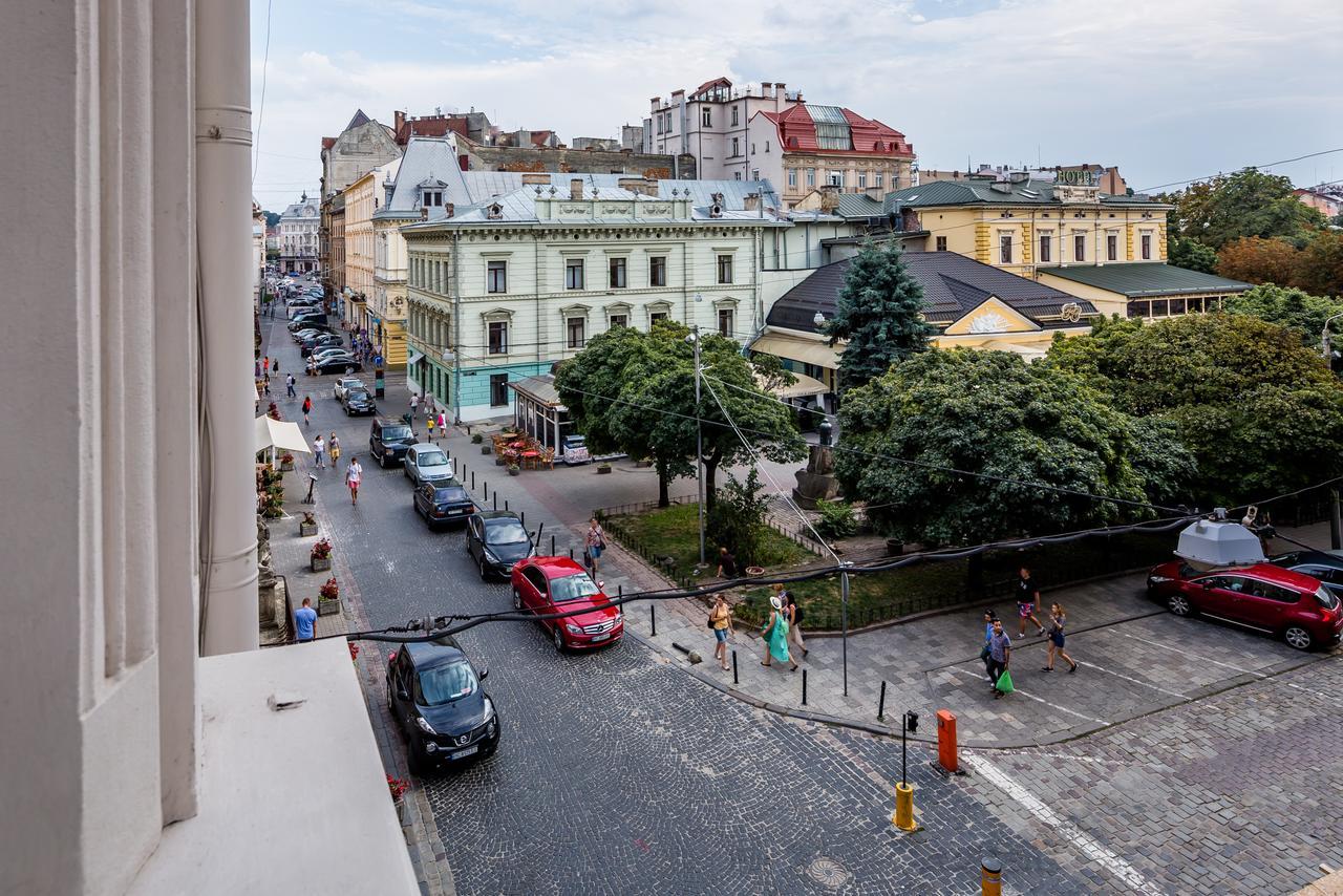 Alfa Apartments Rynok Square 30 Lviv Exterior photo